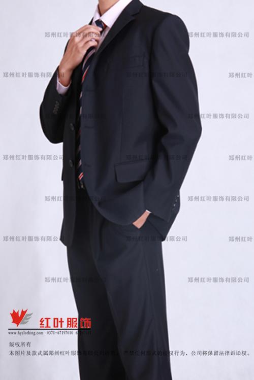 供應鄭州紅葉男西服11定做