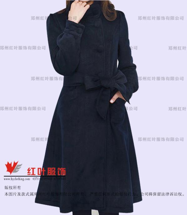 供應(yīng)時(shí)尚女大衣定做-鄭州紅葉服飾