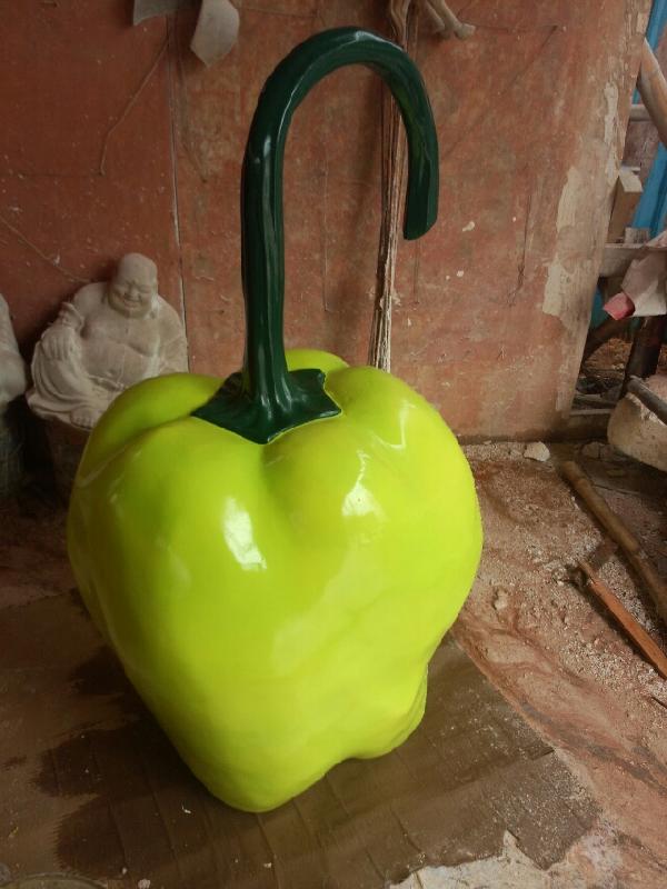 供應(yīng)玻璃鋼辣椒雕塑