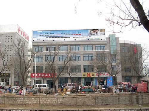 供應(yīng)濟(jì)寧花鳥(niǎo)市場(chǎng)三面翻廣告，濟(jì)寧花鳥(niǎo)市場(chǎng)三面翻廣告出租，