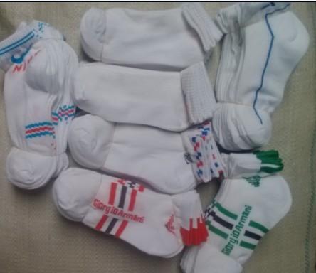 供應(yīng)價(jià)格*的運(yùn)動(dòng)襪批發(fā)