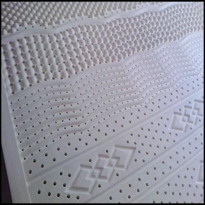 供應(yīng)優(yōu)質(zhì)海綿床墊