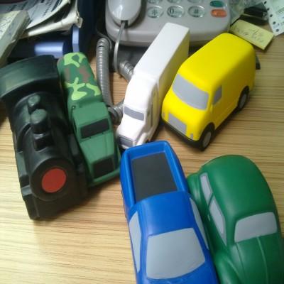 供應(yīng)各種大中小海綿玩具車(chē)模型