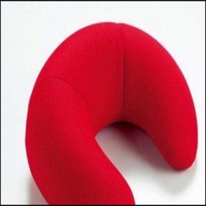 供應(yīng)新款PU記憶枕頭及慢回彈枕頭