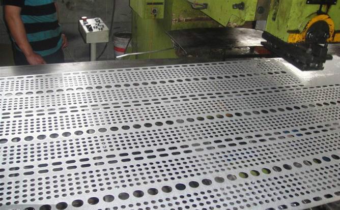 供應(yīng)噴塑防風(fēng)抑塵網(wǎng)