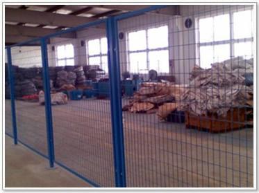 供應(yīng)生產(chǎn)車間隔離網(wǎng)、廠區(qū)隔離柵、倉(cāng)庫(kù)隔離柵