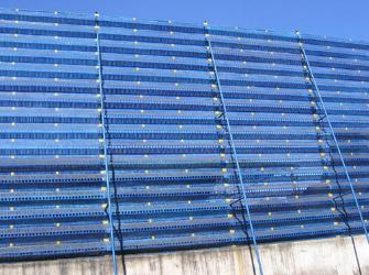 數(shù)控機(jī)床產(chǎn)防風(fēng)墻，防風(fēng)抑塵網(wǎng)，防風(fēng)抑塵墻，擋風(fēng)墻，防塵網(wǎng)，防塵墻