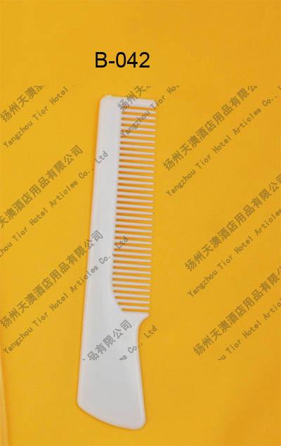 供應(yīng)酒店一次性梳子生產(chǎn)供應(yīng)五*酒店客房一次性用品