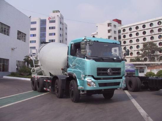 供应福田混凝土搅拌车/水泥搅拌车价格