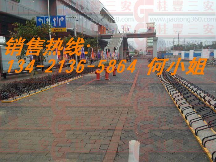 供應(yīng)電動(dòng)摩托車(chē)擺放架圖片