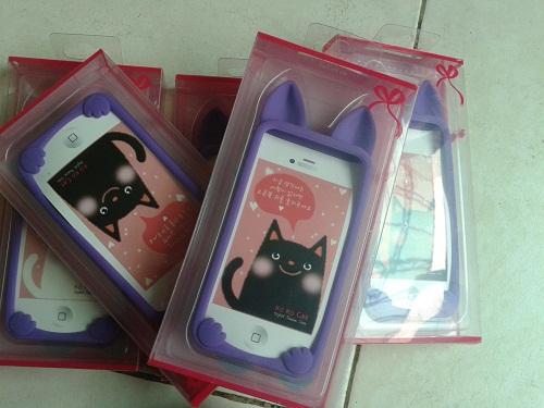 供應(yīng)2012年新款式iphone4硅膠保護(hù)套