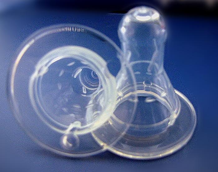 供應(yīng)深圳哪家的硅膠奶嘴價(jià)格實(shí)惠