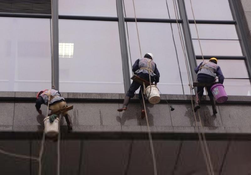 昆明哪里有玻璃清洗的公司圖片