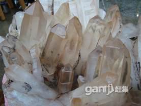 供應(yīng)天然水晶原礦石