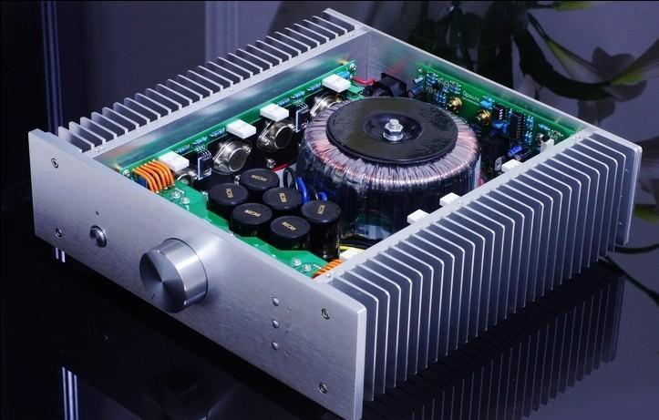 供應(yīng)帶散熱器的全鋁機(jī)箱