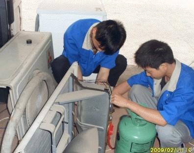 供應(yīng)武漢洪山區(qū)關(guān)山佳園路珞喻東路口空調(diào)維修加氟清洗保養(yǎng)拆裝移機上門