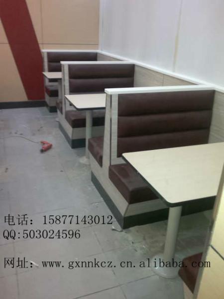 供應(yīng)廣西餐飲牌子店加盟店桌椅供應(yīng)商