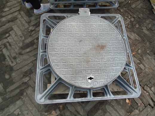 供應(yīng)北漂球鐵管件蓋板清倉處理15003177340