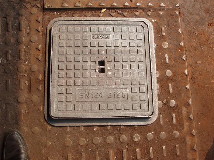 認(rèn)準(zhǔn)品牌市政窯井蓋大量生產(chǎn)出售15003177340