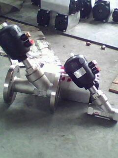 供應(yīng)Y645W-16P氣動(dòng)法蘭角座閥