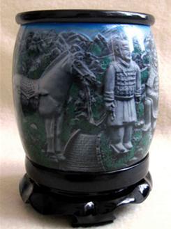 供應(yīng)辦公禮品（個(gè)性筆筒、兵馬俑筆筒、特色筆筒）商務(wù)文化禮品*贊