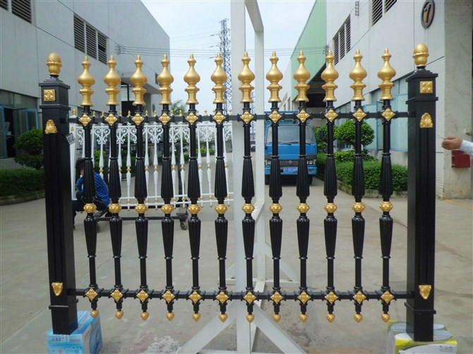 供應(yīng)圍欄的工程案例