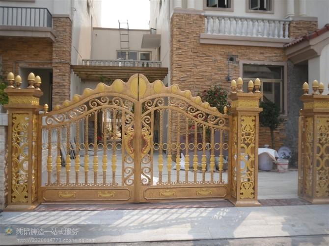 東易門業(yè)非標(biāo)生產(chǎn)鑄鋁大門圖片