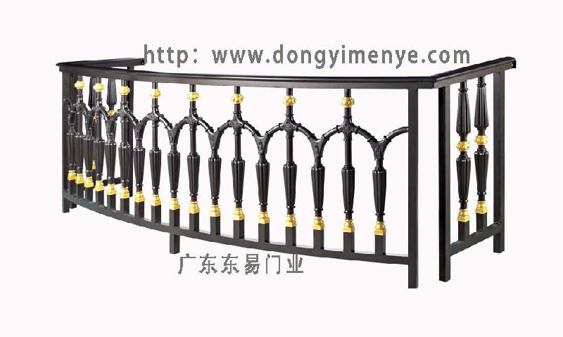 供應(yīng)質(zhì)美鑄鋁陽臺(tái)欄桿