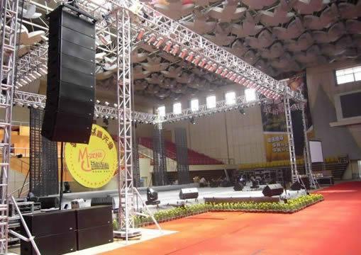 供應(yīng)琶洲燈光音響舞臺(tái)舞臺(tái)桁架凳子租賃