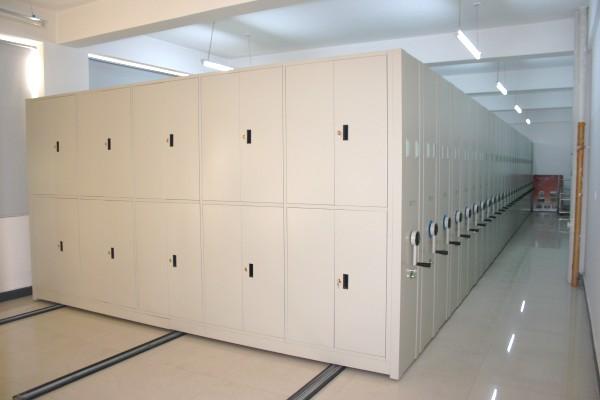 供應(yīng)柳州常泰檔案密集架手搖式密集架