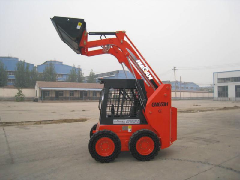 供應(yīng)滑移裝載機(jī)650H型