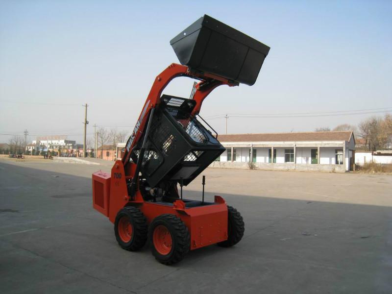 供應(yīng)S700型滑移轉(zhuǎn)向裝載機(jī)