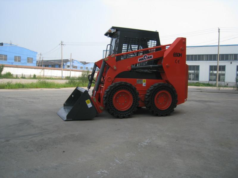 滑移裝載機(jī)650H型圖片