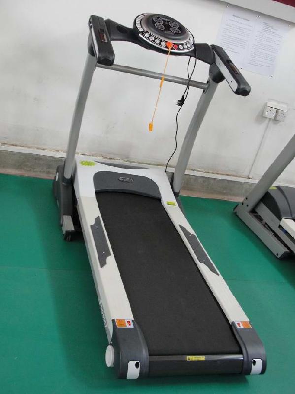 供應(yīng)武漢跑步機(jī)*家3年免費(fèi)上門