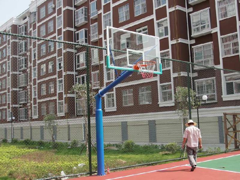 襄樊籃球架移動(dòng)籃球架埋地籃球架圖片