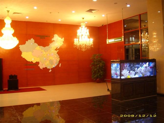 供應(yīng)廣州定做魚缸公司