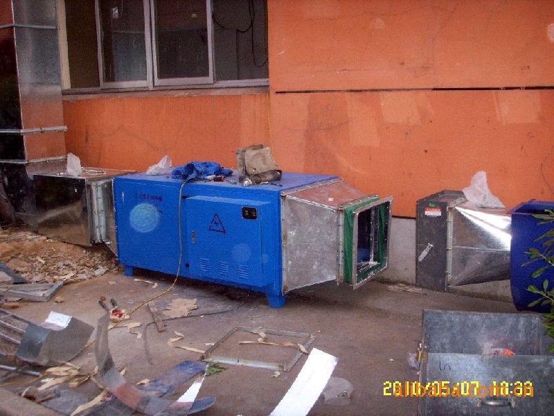 機(jī)械加工粉塵收集處理設(shè)備木材廠除塵器除塵設(shè)備