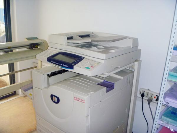 供應(yīng)黑白復(fù)印裝訂