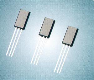 A1013三極管TO-92L封裝深圳廠家直銷