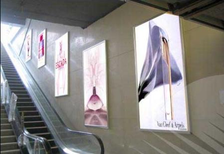 供應(yīng)超薄燈箱