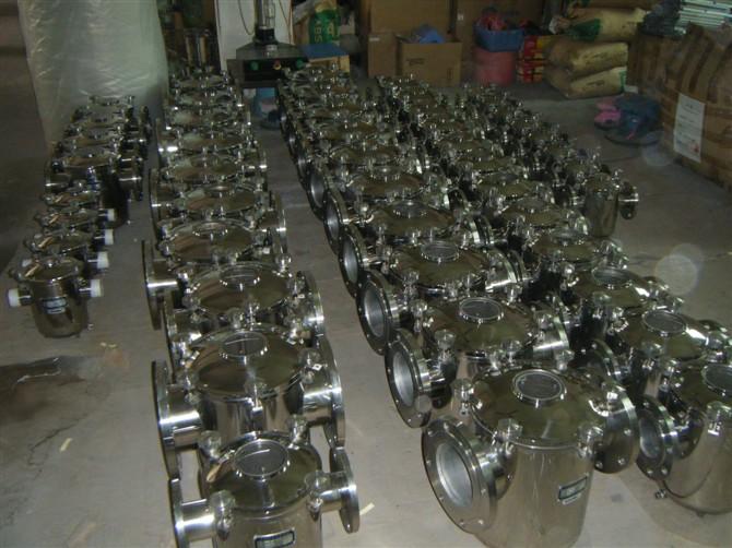 廣州游泳池清潔廠家/游泳池吸污機(jī)/廣州游泳池吸污機(jī)/廣州游泳池池底吸污機(jī)