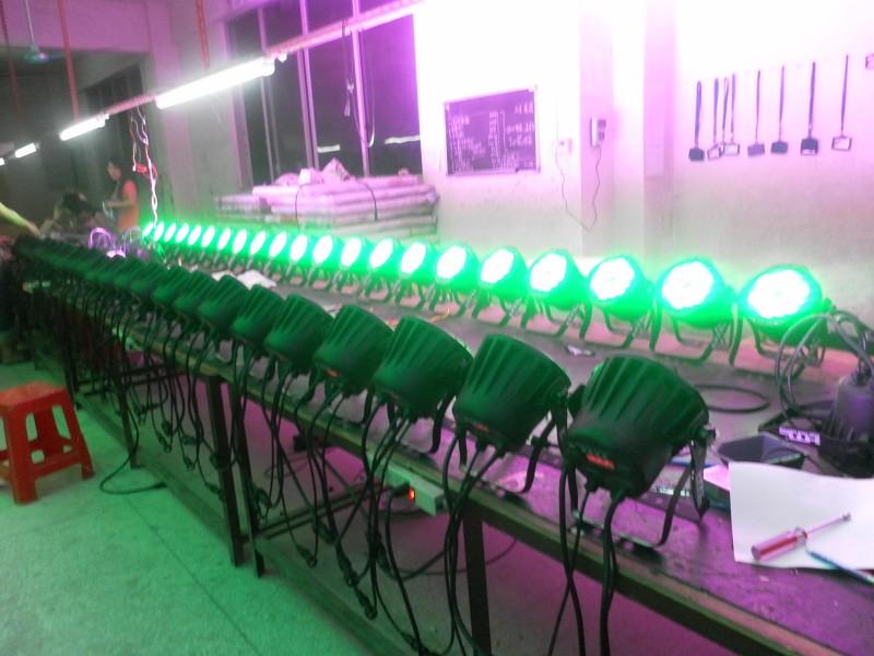 供應(yīng)54顆LED帕燈/LED舞臺(tái)燈/LED燈具