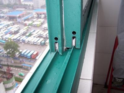 供應(yīng)成都門窗成都封陽(yáng)臺(tái)成都陽(yáng)光房