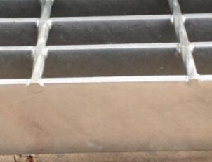 供應(yīng)重型鋼格板 重型鋼格柵板 鋼格柵板廠家