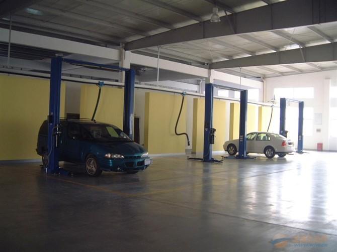 無錫金剛砂硬化耐磨地坪施工圖片