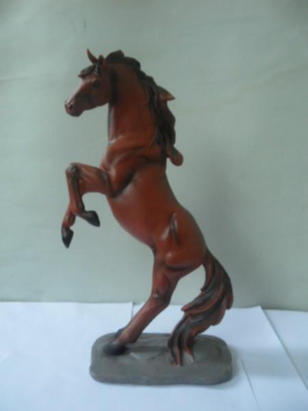 供應(yīng)樹脂工藝品價(jià)格