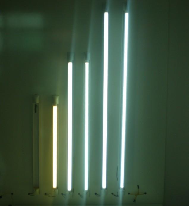供應(yīng)LED日光燈管