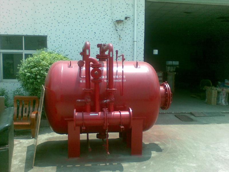 新鄉(xiāng)壓力式泡沫液儲罐圖片