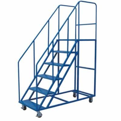 專業(yè)制造登高車，登高車 深圳百盛登高車 深圳百盛供應(yīng)登高車