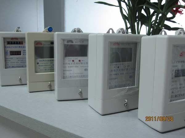 供應(yīng)智能插卡電表智能電表生產(chǎn)廠家